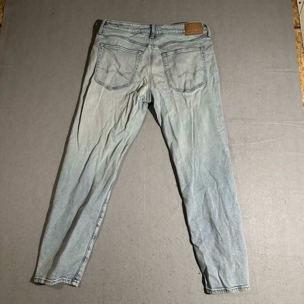 American Eagle Athletic Fit Jeans Mens 32x30 Lightwash Airflex + Faded - Picture 7 of 8